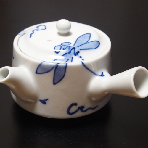 染付トンボ豆急須