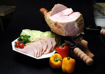 骨付きももハム　まるごと１本！ ≪産地直送便≫